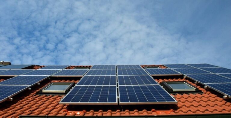 Wie umweltfreundlich sind Solaranlagen?